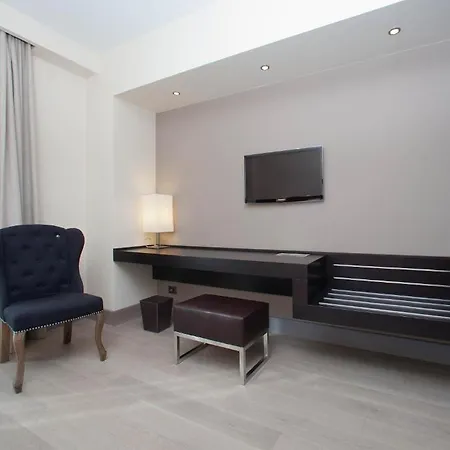 Touring Hotel 4*