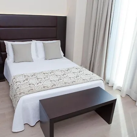 Touring Hotel