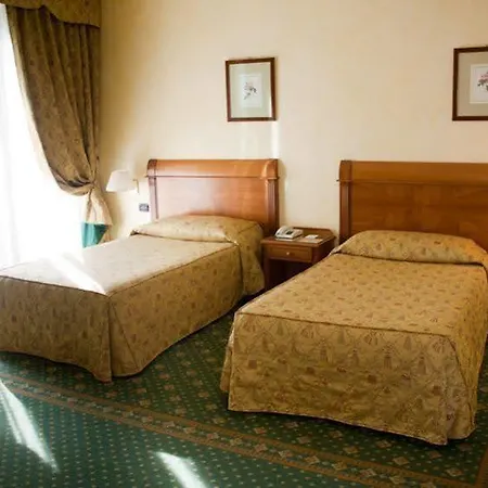 Touring Hotel